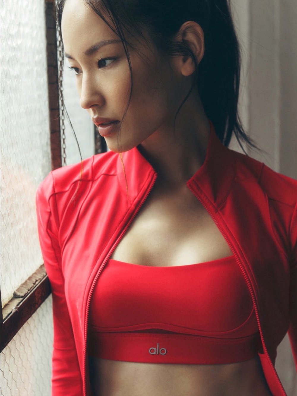 ALO Yoga Red Airlift Ignite Zip-up jacket